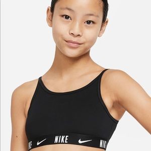 GIRLS NIKE Training Sports Bra